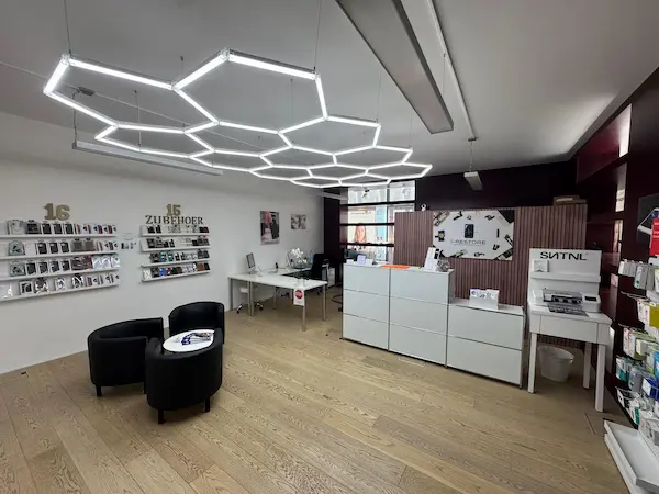 Verkaufsraum der i-Restore Filiale Aarau