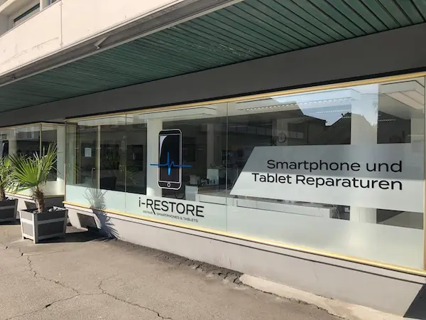 Aussenansicht der i-Restore Filiale Wettingen