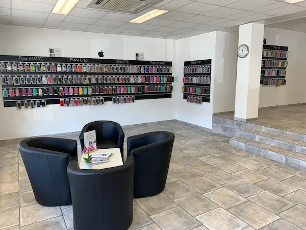 Verkaufsraum der i-Restore Filiale Wettingen